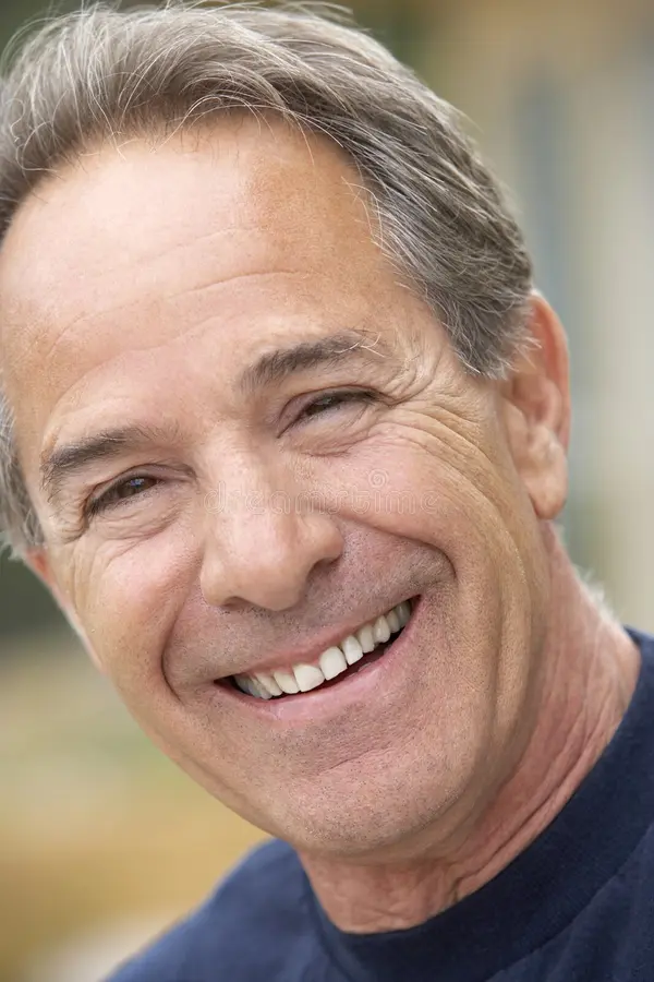 Roberto M.